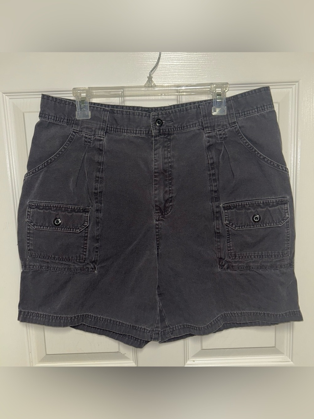 Cabela's Cargo Flat Front Shorts Gray Cotton Canvas Button Cargo Pockets Solid